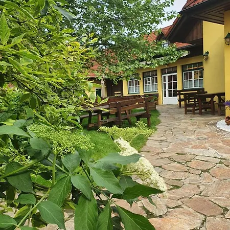 Landhof Steinbaeck 3*