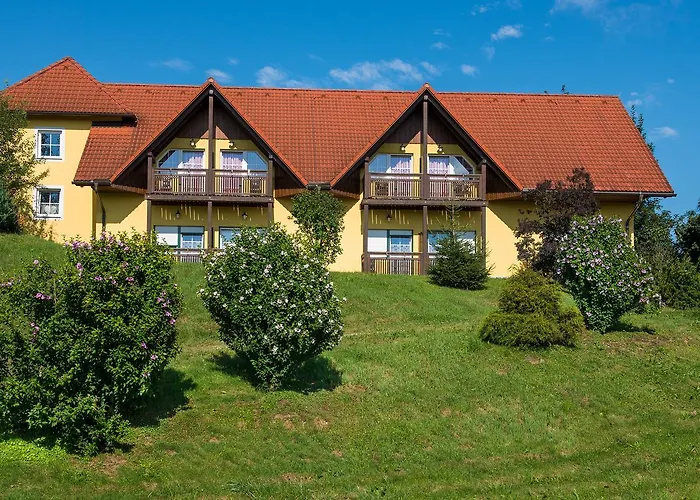 Landhof Steinbäck Hotel 3*